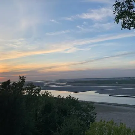 La Cabine Du Port Saint-Valery-sur-Somme